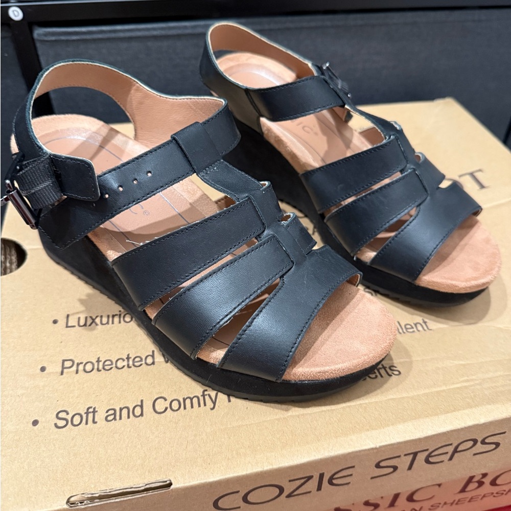Vionic Black Sandals for Women